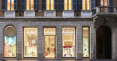 hermes italia spa furto|Furto da Hermes a Milano, sparite dal magazzino 4 borse per .